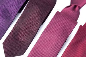 Лидирующая классика в трендовой расцветке галстуков